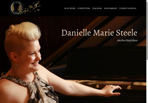 daniellemariesteele.com capture - 2025-08-29 11:32:01